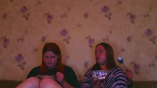 Tomyris yuki online show from 10/22/25, 12:44