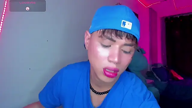 Jostin18 online show from 11/11/25, 02:06