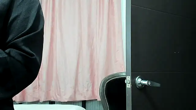 ADHARAMILLER  1111 online show from 10/31/25, 01:28