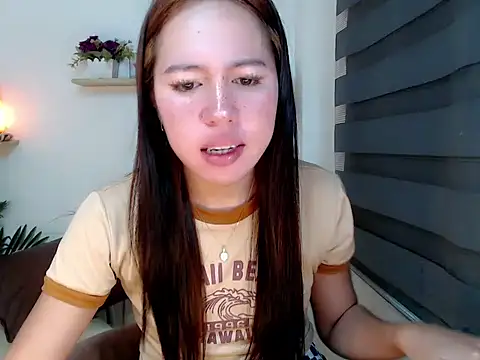 Snapshot of kimbratx chatting on 04/10/26, 10:14 kimbratx online show from 04/10/26, 10:14