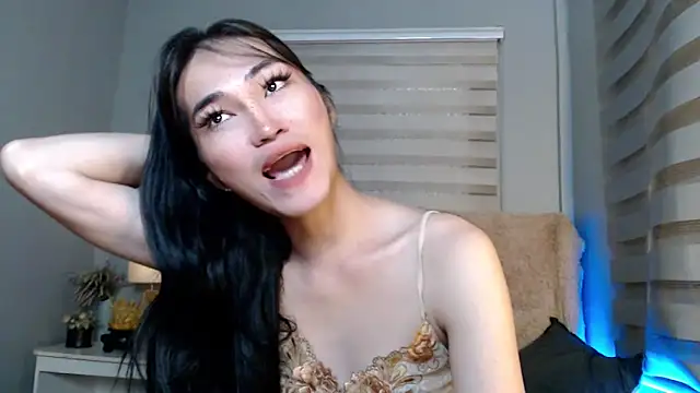 Snapshot of lovelychanel69xx chatting on 10/08/25, 11:02 lovelychanel69xx online show from 10/08/25, 11:02