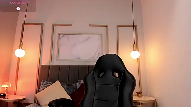 Snapshot of ivy_collins_ chatting on 02/08/26, 08:56 ivy collins online show from 02/08/26, 08:56