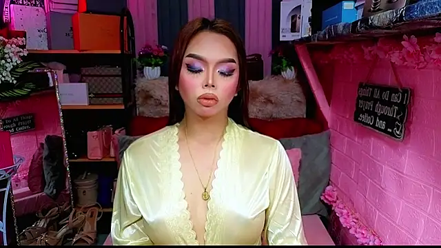 MoniqueCeleste online show from 11/21/25, 03:49