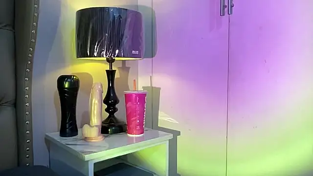 solana imani online show from 10/21/25, 04:19