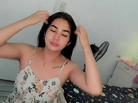 Alovelydoll nica online show from 10/16/25, 10:55