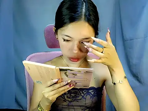 Ayabell123 online show from 06/12/26, 10:47