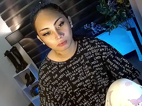 Bella subhunterx online show from 11/06/25, 01:34