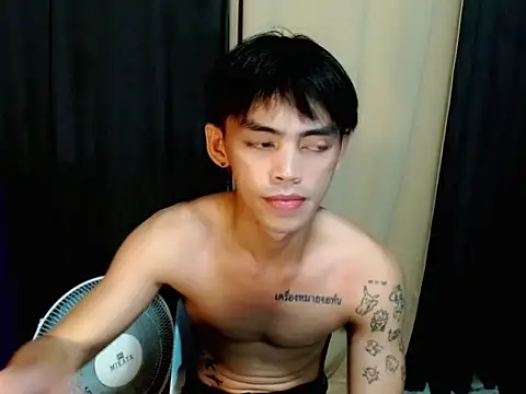 urhunky boy online show from 05/24/26, 09:47