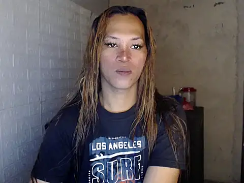 Snapshot of isabellabigcock06 chatting on 04/15/26, 01:51 isabellabigcock06 online show from 04/15/26, 01:51