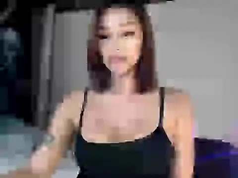 Snapshot of itsmekarinaaa chatting on 01/10/26, 03:36 itsmekarinaaa online show from 01/10/26, 03:36