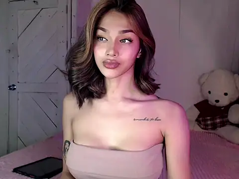 itsmekarinaaa online show from 05/11/26, 04:59