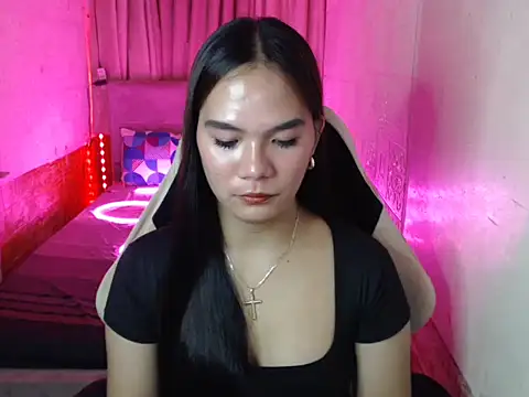 Snapshot of Sweet_sammie04 chatting on 10/12/25, 04:50 Sweet sammie04 online show from 10/12/25, 04:50