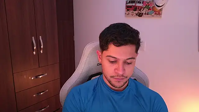 domsantiago  online show from 11/30/25, 01:31