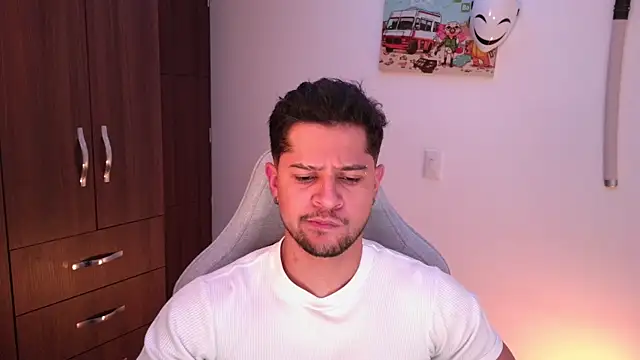 domsantiago  online show from 12/16/25, 01:54