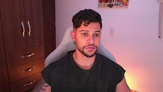 domsantiago  online show from 02/04/26, 03:34