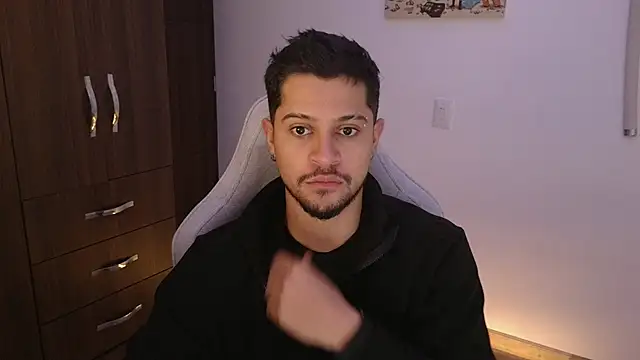 domsantiago  online show from 03/19/26, 01:53