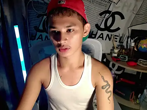 Snapshot of asianhardcock25 chatting on 02/04/26, 02:23 asianhardcock25 online show from 02/04/26, 02:23