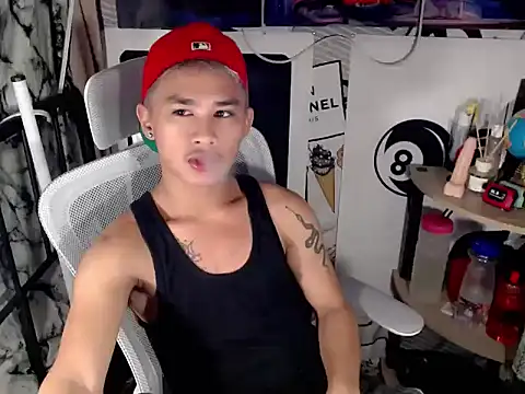 Snapshot of asianhardcock25 chatting on 03/17/26, 08:34 asianhardcock25 online show from 03/17/26, 08:34