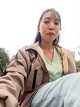 emaame68 online show from 12/18/25, 02:06