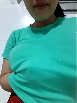 Shiny Babe online show from 02/28/26, 06:25