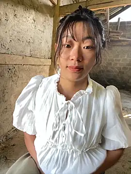 Snapshot of isaaa5 chatting on 10/13/25, 08:03 isaaa5 online show from 10/13/25, 08:03