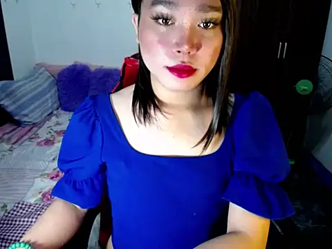 Urassiansweetcummer online show from 09/26/25, 02:26