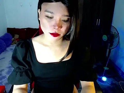 Urassiansweetcummer online show from 06/20/26, 02:14