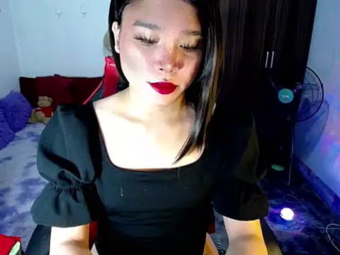 Urassiansweetcummer online show from 06/21/26, 02:03