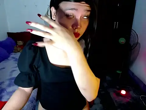 Urassiansweetcummer online show from 06/23/26, 03:15