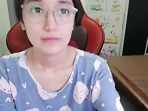 Shulee21 online show from 09/15/25, 02:22