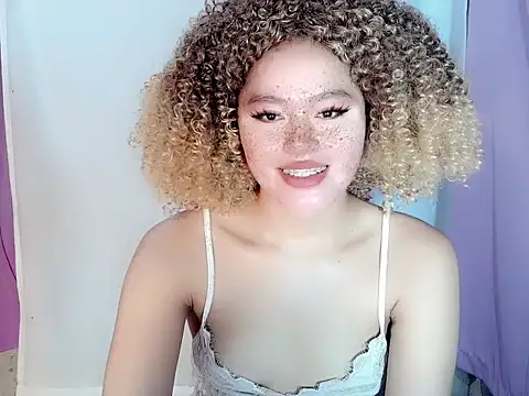 Snapshot of Kathyfied chatting on 11/12/25, 12:33 Kathyfied online show from 11/12/25, 12:33