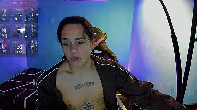 Snapshot of Maximiliano_scoott__ chatting on 09/29/25, 06:57 Maximiliano scoott online show from 09/29/25, 06:57