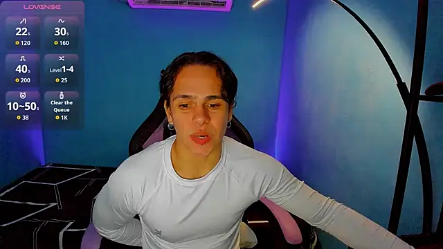 Snapshot of Maximiliano_scoott__ chatting on 10/03/25, 06:49 Maximiliano scoott online show from 10/03/25, 06:49