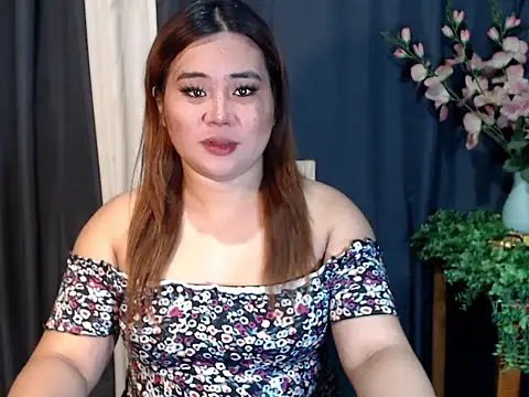 queen staceyy online show from 11/30/25, 06:39