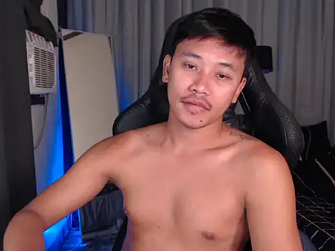 Snapshot of alexsuckable01 chatting on 02/26/26, 03:44 alexsuckable01 online show from 02/26/26, 03:44