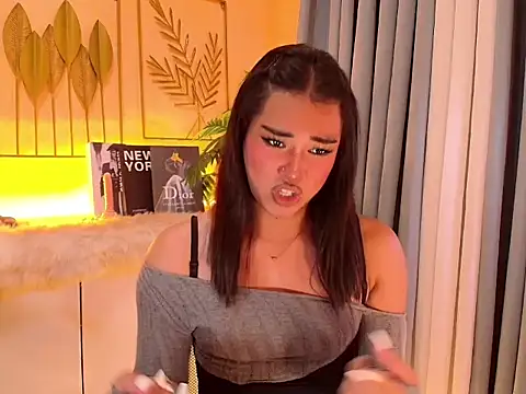 Snapshot of magnificent_kitana chatting on 03/21/26, 08:01 magnificent kitana online show from 03/21/26, 08:01