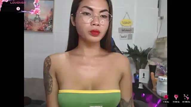 lucyheart777 online show from 05/13/26, 02:53