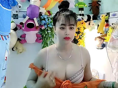 emgaixinhngoan online show from 11/20/25, 02:45