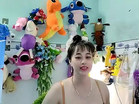 emgaixinhngoan online show from 11/25/25, 02:00