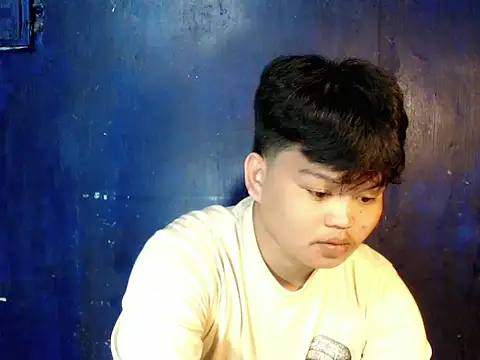 Reynelcock online show from 11/27/25, 05:37