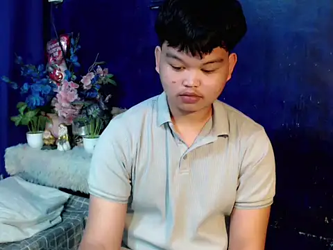 Reynelcock online show from 02/12/26, 04:46