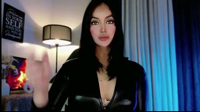 Snapshot of anna_lala7 chatting on 10/22/25, 06:18 anna lala7 online show from 10/22/25, 06:18