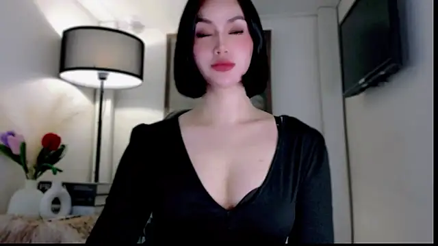 Snapshot of anna_lala7 chatting on 11/13/25, 07:24 anna lala7 online show from 11/13/25, 07:24