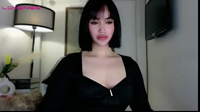 Snapshot of anna_lala7 chatting on 12/05/25, 05:16 anna lala7 online show from 12/05/25, 05:16