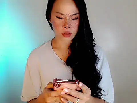 Snapshot of Angelina_bunny chatting on 10/13/25, 07:30 Angelina bunny online show from 10/13/25, 07:30