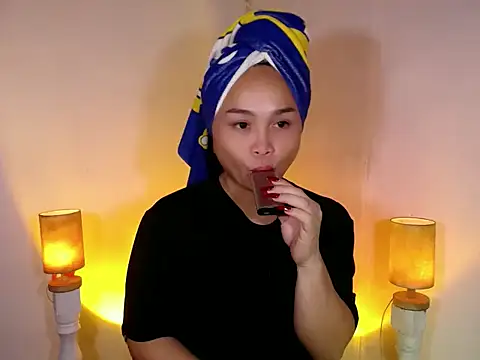 Snapshot of andy_slave4u chatting on 03/18/26, 12:19 andy slave4u online show from 03/18/26, 12:19