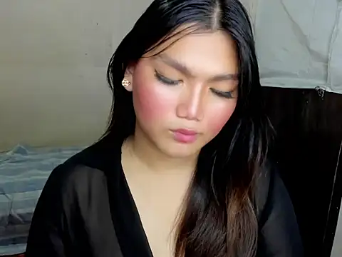 Lou heart online show from 10/15/25, 08:14