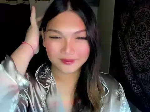 Lou heart online show from 11/25/25, 07:47