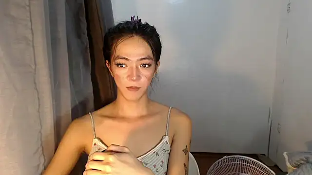 slimladyxoxo online show from 10/16/25, 10:05