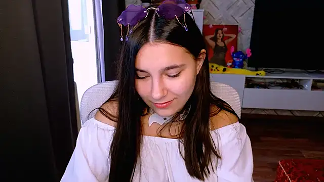 Arianna Grend online show from 11/05/25, 09:20